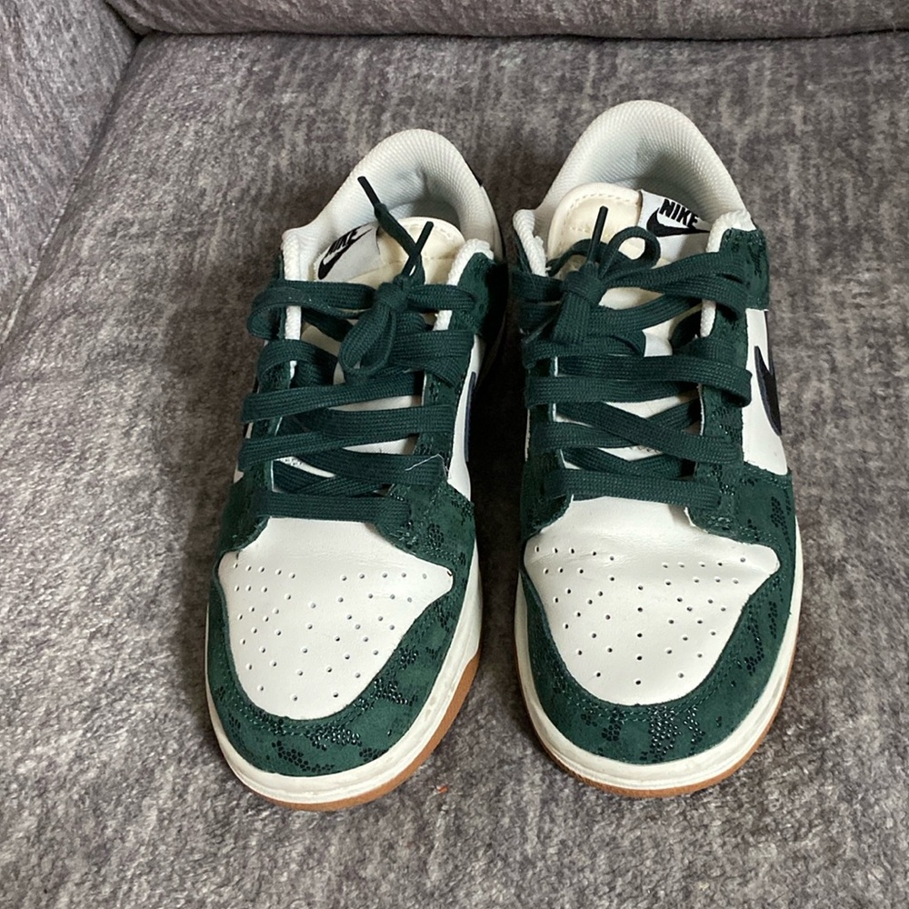 Nike Dunks “Green Snake”